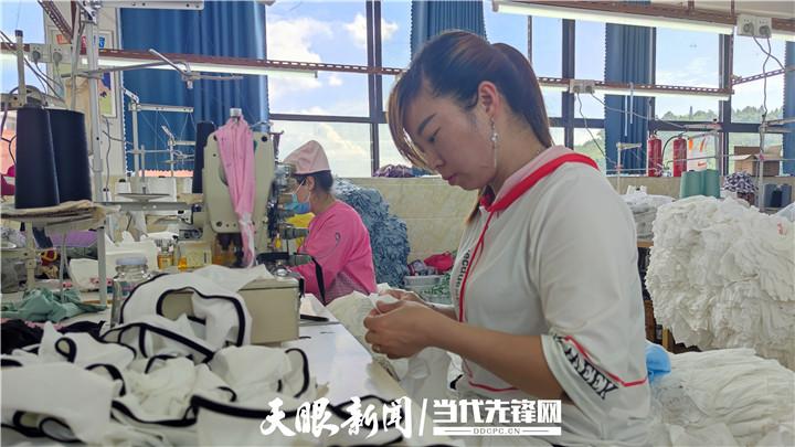 凤冈:特教学校里开设的就业工厂让家长们更安心了